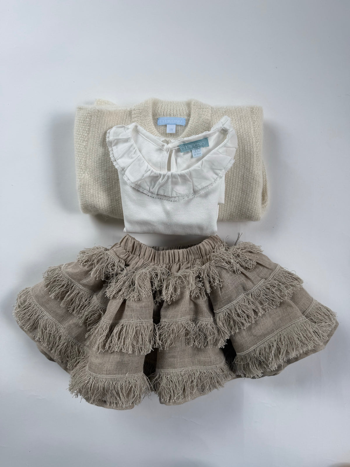 Gift set N°8 Fringes & alpaca: the gift box as packed by hand in our Amsterdam store
