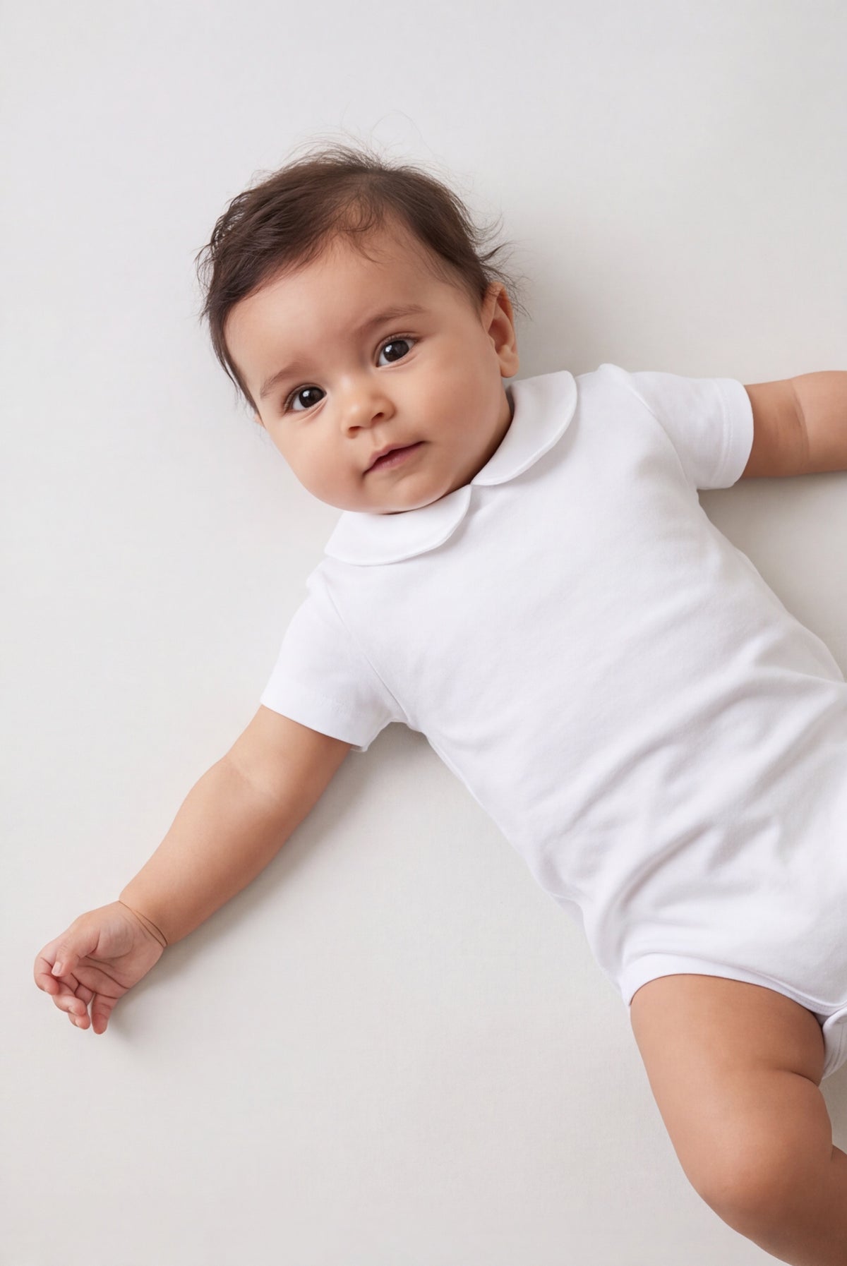 Baby bodysuit Peter Pan collar short sleeve