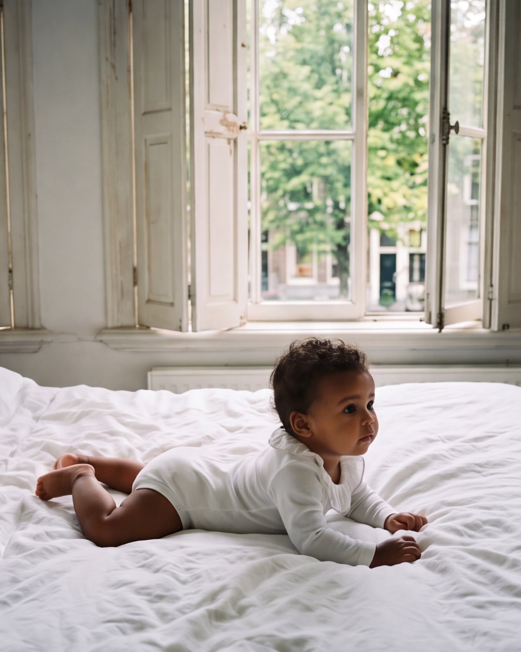 Baby bodysuit silver babylock collar