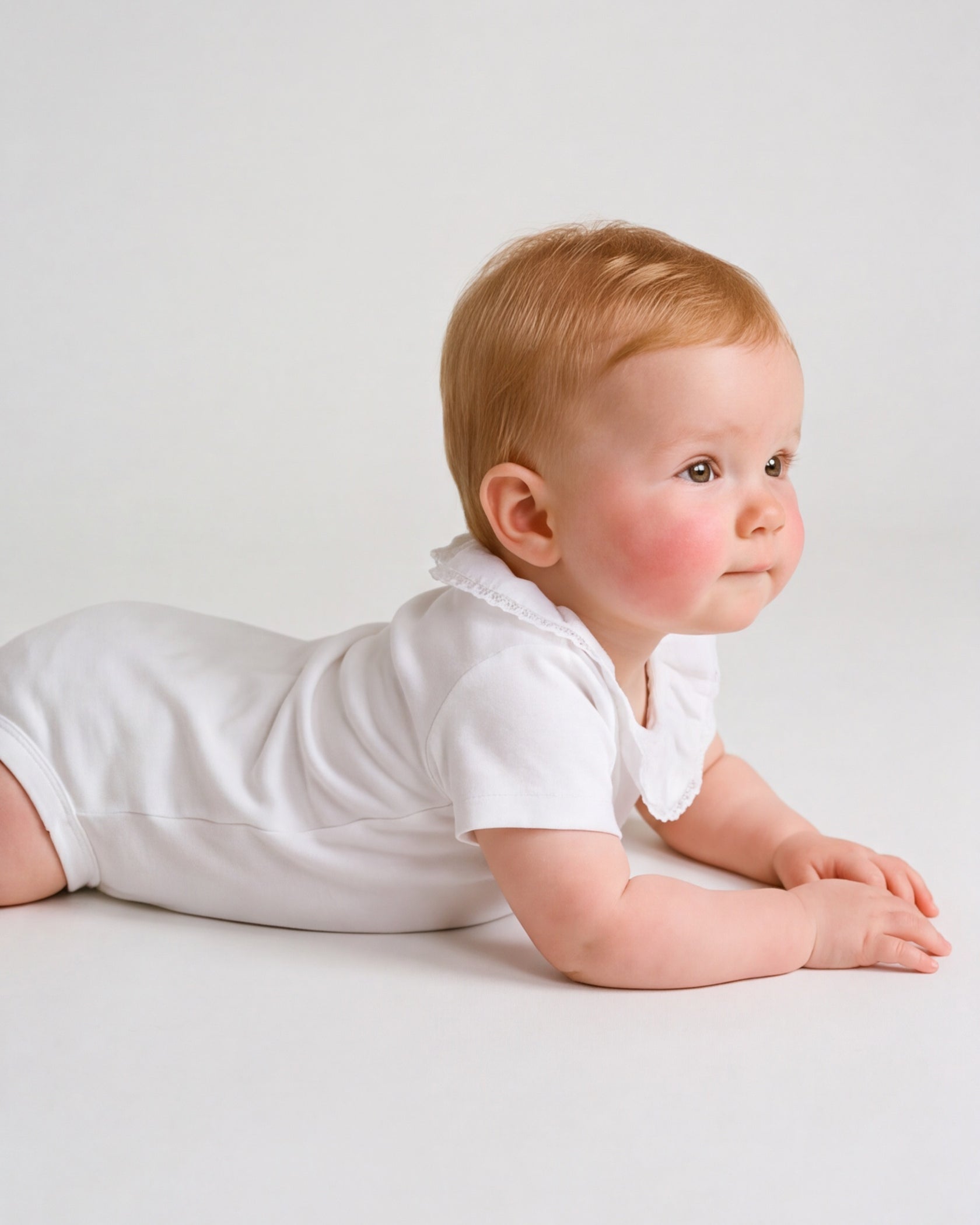 Babyromper met kanten kraag, korte mouw
