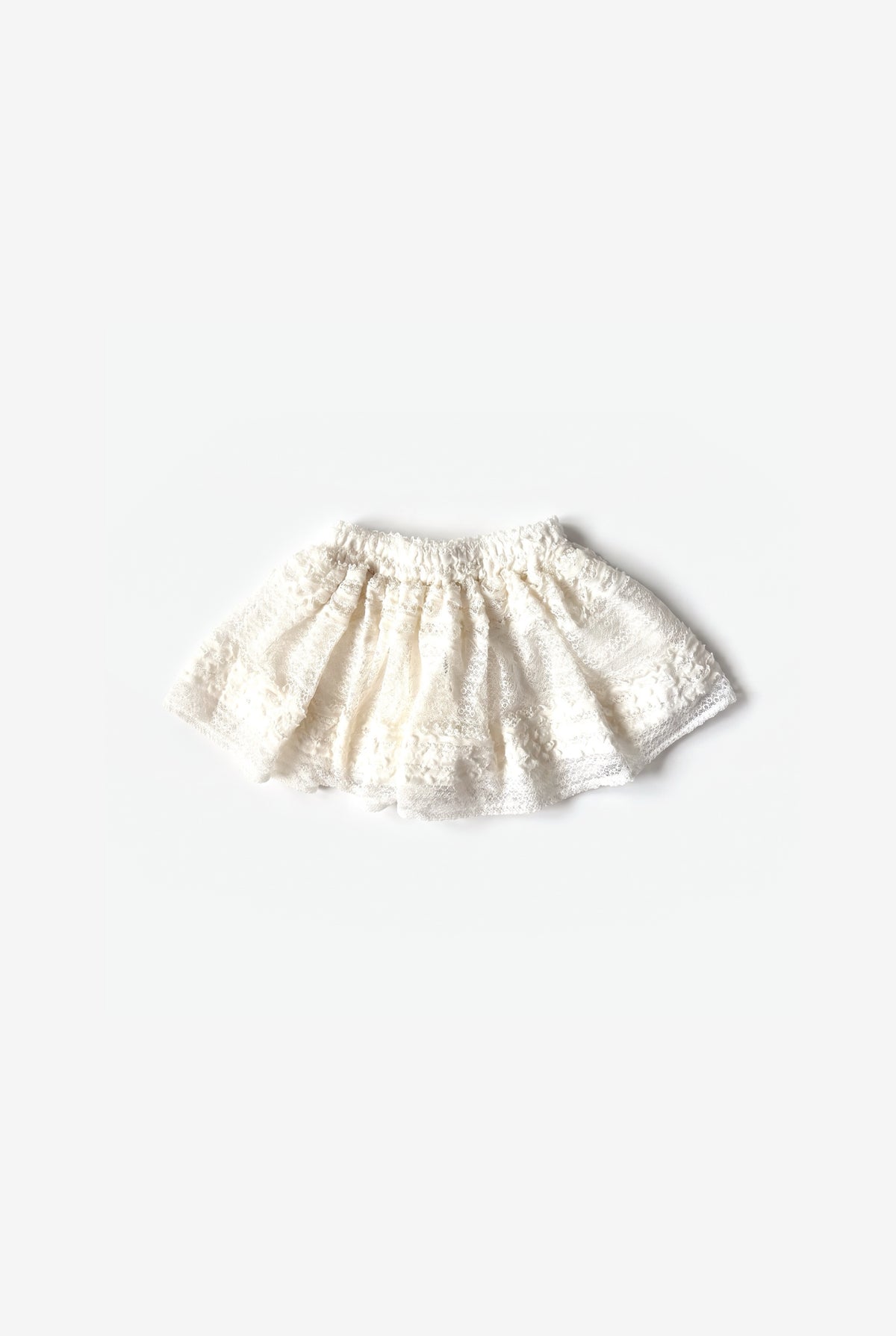 Bahia skirt off white lace, flat lay on a light grey background | Club Cinq