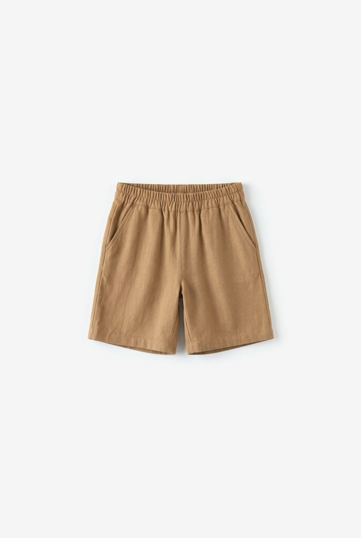 Southport shorts camel, flat lay on a light grey background | Club Cinq