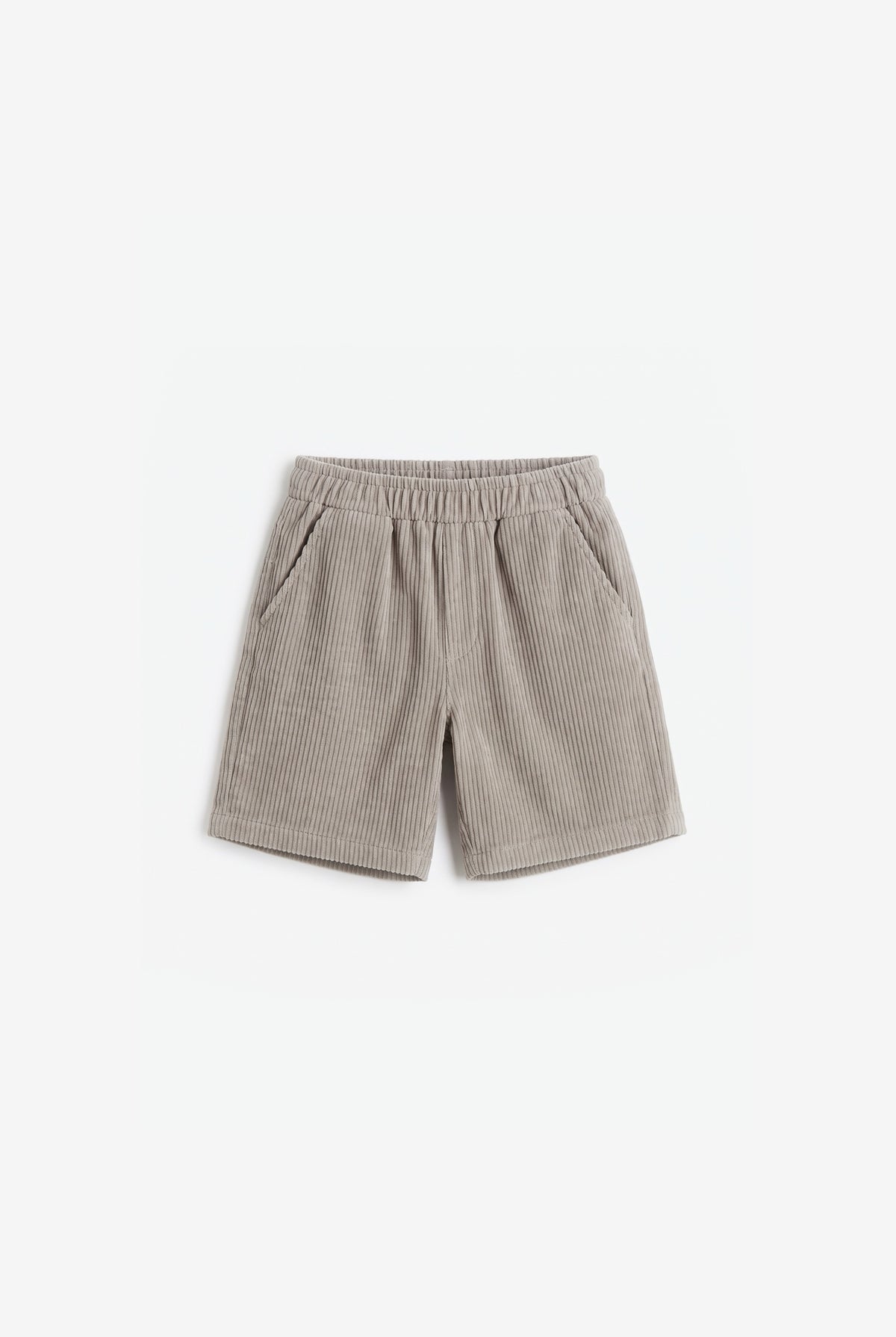 Southport shorts corduroy beige, flat lay on a light grey background | Club Cinq