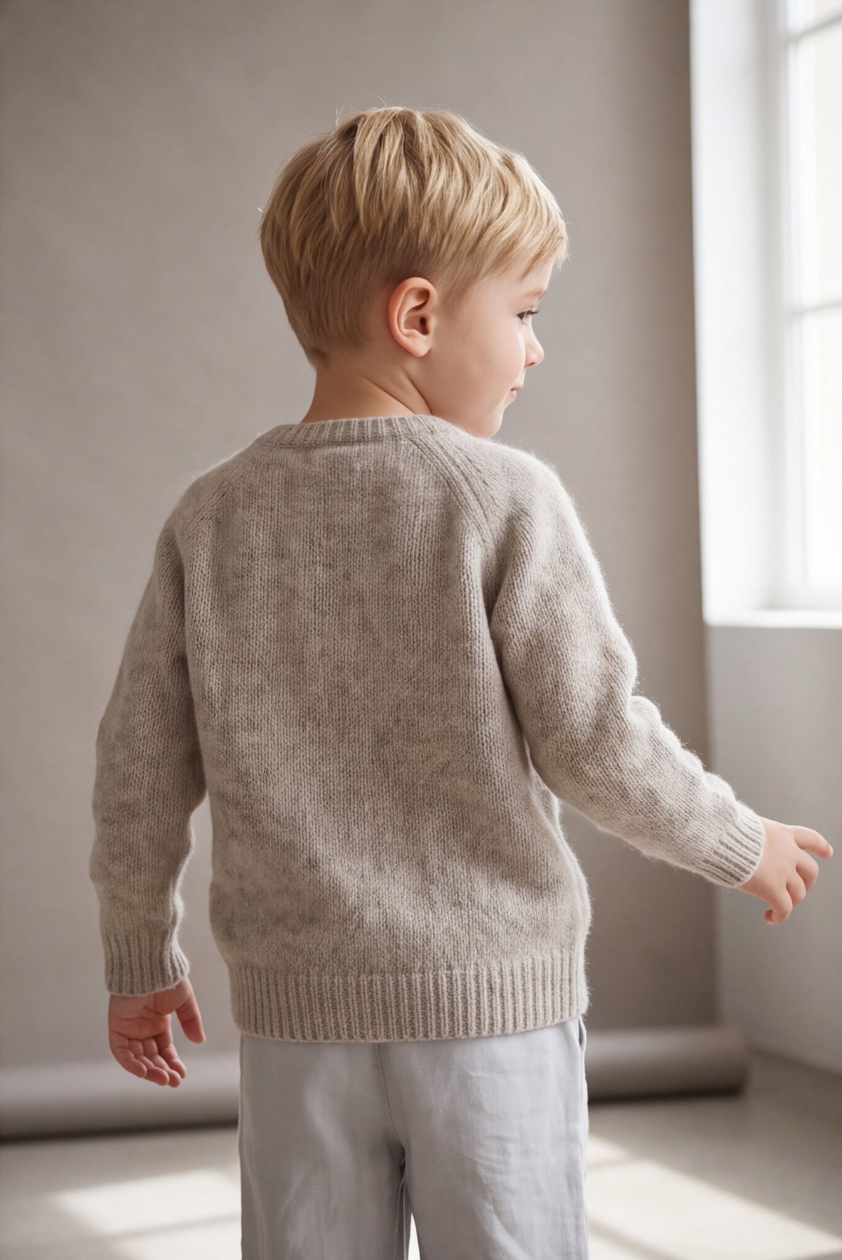 Wool sweater beige